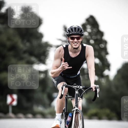 21.06.2026 - 29. Vierlanden-Triathlon H.Heesch http://msf.ph/oto/9899582 21.06.2026 10:07:41 Radfahren 23, 105, 111, 216, 279, 336 meine-sportfotos.de