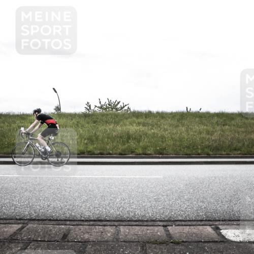 21.06.2026 - 29. Vierlanden-Triathlon H.Heesch http://msf.ph/oto/9899588 21.06.2026 11:47:42 Radfahren  meine-sportfotos.de