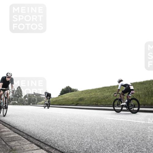21.06.2026 - 29. Vierlanden-Triathlon H.Heesch http://msf.ph/oto/9899596 21.06.2026 11:13:36 Radfahren 91, 223, 643, 652, 727 meine-sportfotos.de