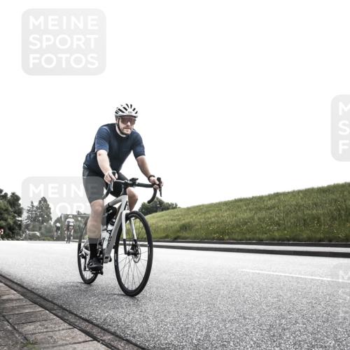 21.06.2026 - 29. Vierlanden-Triathlon H.Heesch http://msf.ph/oto/9899605 21.06.2026 11:13:39 Radfahren 91, 178, 266, 643, 652, 727 meine-sportfotos.de