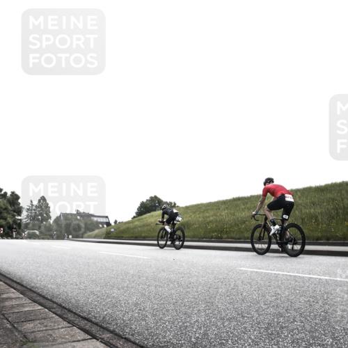 21.06.2026 - 29. Vierlanden-Triathlon H.Heesch http://msf.ph/oto/9899622 21.06.2026 11:18:45 Radfahren  meine-sportfotos.de