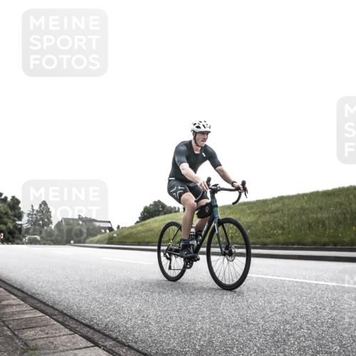 21.06.2026 - 29. Vierlanden-Triathlon H.Heesch http://msf.ph/oto/9899628 21.06.2026 11:19:23 Radfahren 274, 658, 735 meine-sportfotos.de