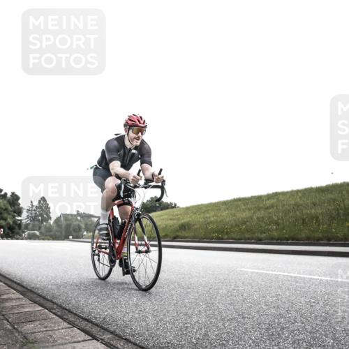 21.06.2026 - 29. Vierlanden-Triathlon H.Heesch http://msf.ph/oto/9899634 21.06.2026 11:20:32 Radfahren 81, 669, 821 meine-sportfotos.de
