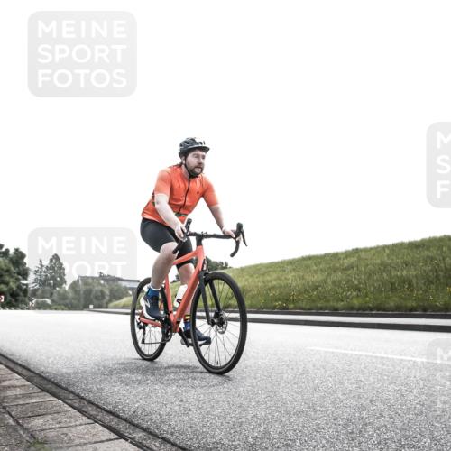 21.06.2026 - 29. Vierlanden-Triathlon H.Heesch http://msf.ph/oto/9899656 21.06.2026 11:21:56 Radfahren 54, 90, 260, 748 meine-sportfotos.de