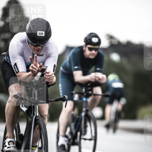 21.06.2026 - 29. Vierlanden-Triathlon H.Heesch http://msf.ph/oto/9899660 21.06.2026 10:07:53 Radfahren 50, 59, 104, 167, 220, 231, 320, 334 meine-sportfotos.de