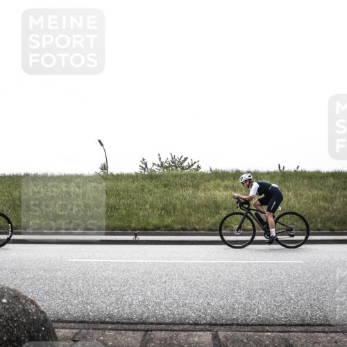 21.06.2026 - 29. Vierlanden-Triathlon H.Heesch http://msf.ph/oto/9899661 21.06.2026 11:49:11 Radfahren 105, 128, 279, 280, 681, 898 meine-sportfotos.de