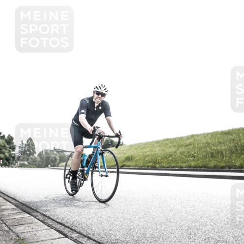 21.06.2026 - 29. Vierlanden-Triathlon H.Heesch http://msf.ph/oto/9899688 21.06.2026 11:28:54 Radfahren 228, 651, 706, 741 meine-sportfotos.de