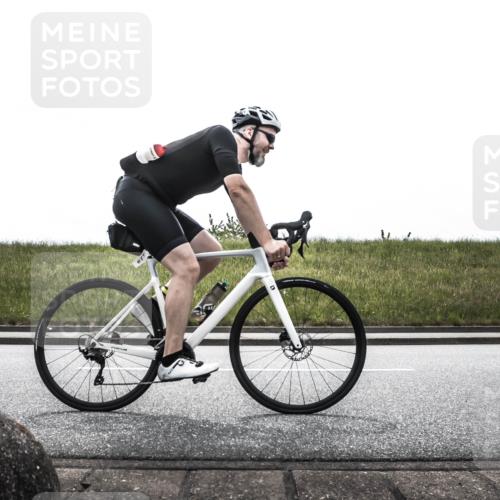 21.06.2026 - 29. Vierlanden-Triathlon H.Heesch http://msf.ph/oto/9899707 21.06.2026 11:50:01 Radfahren 671 meine-sportfotos.de