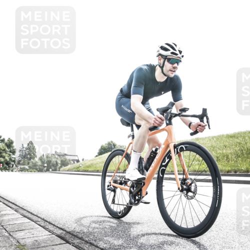 21.06.2026 - 29. Vierlanden-Triathlon H.Heesch http://msf.ph/oto/9899720 21.06.2026 11:37:44 Radfahren 105, 665, 719 meine-sportfotos.de
