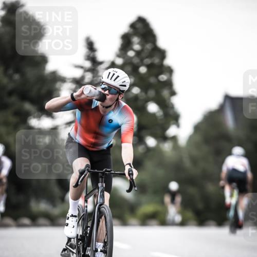 21.06.2026 - 29. Vierlanden-Triathlon H.Heesch http://msf.ph/oto/9899730 21.06.2026 10:08:00 Radfahren 7, 59, 80, 305, 320, 334 meine-sportfotos.de