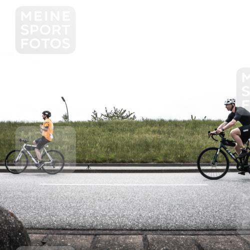 21.06.2026 - 29. Vierlanden-Triathlon H.Heesch http://msf.ph/oto/9899743 21.06.2026 11:50:41 Radfahren 658, 764 meine-sportfotos.de