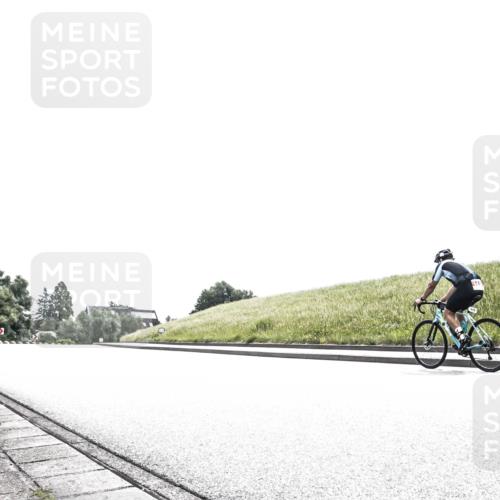 21.06.2026 - 29. Vierlanden-Triathlon H.Heesch http://msf.ph/oto/9899745 21.06.2026 11:39:41 Radfahren  meine-sportfotos.de
