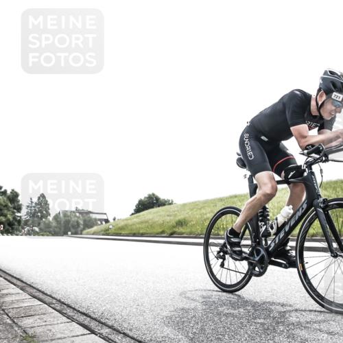 21.06.2026 - 29. Vierlanden-Triathlon H.Heesch http://msf.ph/oto/9899751 21.06.2026 11:39:58 Radfahren 647, 685, 721, 830 meine-sportfotos.de