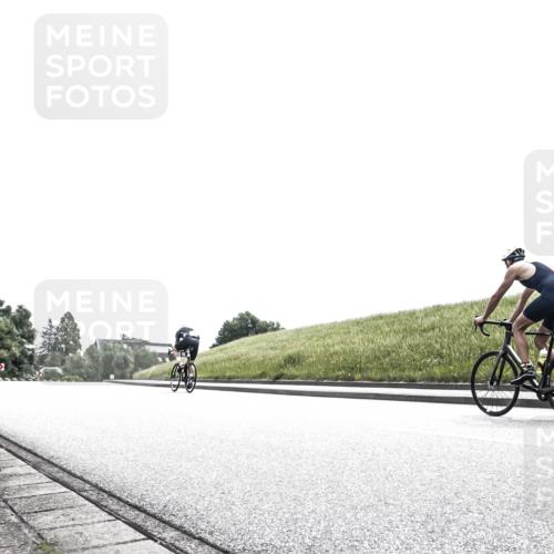 21.06.2026 - 29. Vierlanden-Triathlon H.Heesch http://msf.ph/oto/9899757 21.06.2026 11:40:32 Radfahren 249, 293, 630, 671, 733 meine-sportfotos.de