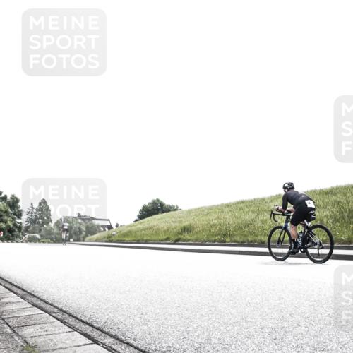 21.06.2026 - 29. Vierlanden-Triathlon H.Heesch http://msf.ph/oto/9899774 21.06.2026 11:41:09 Radfahren 853 meine-sportfotos.de