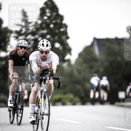 21.06.2026 - 29. Vierlanden-Triathlon H.Heesch http://msf.ph/oto/9899779 21.06.2026 10:08:03 Radfahren 7, 80, 305, 334, 371 meine-sportfotos.de