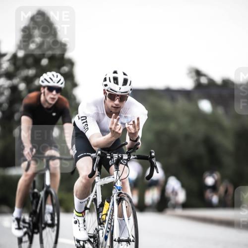 21.06.2026 - 29. Vierlanden-Triathlon H.Heesch http://msf.ph/oto/9899798 21.06.2026 10:08:03 Radfahren 7, 80, 305, 334, 371 meine-sportfotos.de