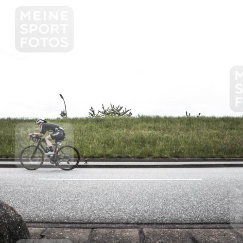 21.06.2026 - 29. Vierlanden-Triathlon H.Heesch http://msf.ph/oto/9899803 21.06.2026 11:51:59 Radfahren 92, 249, 717, 755, 876 meine-sportfotos.de
