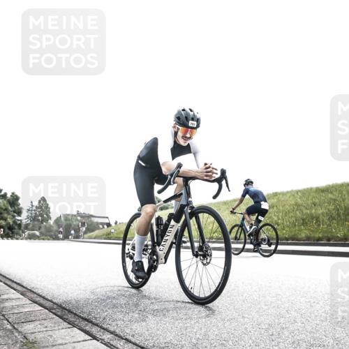 21.06.2026 - 29. Vierlanden-Triathlon H.Heesch http://msf.ph/oto/9899808 21.06.2026 11:42:48 Radfahren 632, 633, 701, 757 meine-sportfotos.de