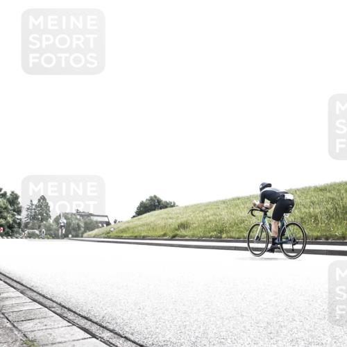 21.06.2026 - 29. Vierlanden-Triathlon H.Heesch http://msf.ph/oto/9899837 21.06.2026 11:43:25 Radfahren  meine-sportfotos.de