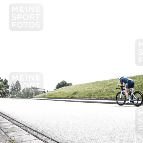 21.06.2026 - 29. Vierlanden-Triathlon H.Heesch http://msf.ph/oto/9899890 21.06.2026 11:44:37 Radfahren 705, 802 meine-sportfotos.de