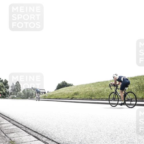21.06.2026 - 29. Vierlanden-Triathlon H.Heesch http://msf.ph/oto/9899897 21.06.2026 11:44:38 Radfahren 705, 802 meine-sportfotos.de