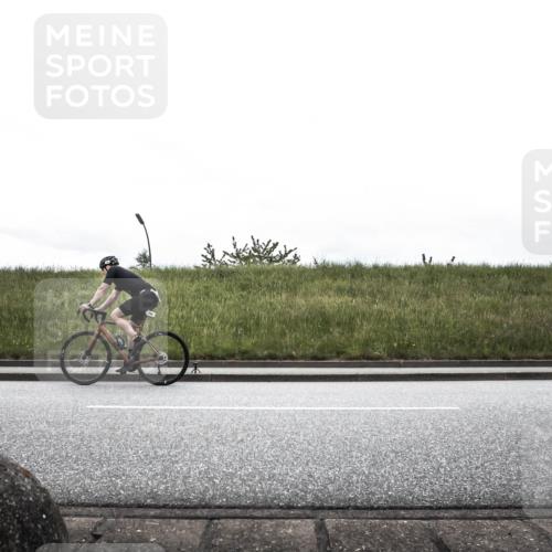 21.06.2026 - 29. Vierlanden-Triathlon H.Heesch http://msf.ph/oto/9899942 21.06.2026 11:54:51 Radfahren 766, 773, 901 meine-sportfotos.de