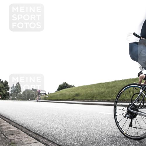 21.06.2026 - 29. Vierlanden-Triathlon H.Heesch http://msf.ph/oto/9899958 21.06.2026 12:35:18 Radfahren 796 meine-sportfotos.de