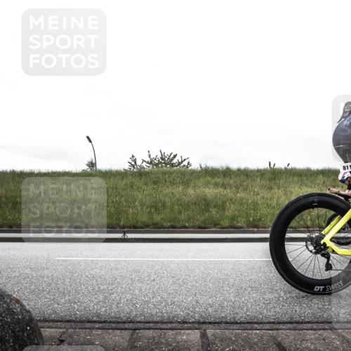 21.06.2026 - 29. Vierlanden-Triathlon H.Heesch http://msf.ph/oto/9899967 21.06.2026 11:55:30 Radfahren 221, 225, 680, 781, 811, 835, 863, 893 meine-sportfotos.de