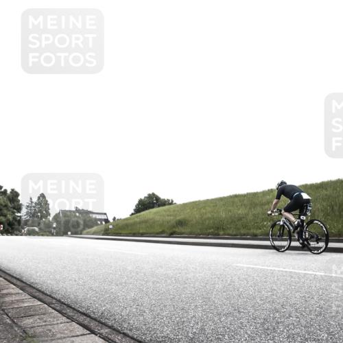 21.06.2026 - 29. Vierlanden-Triathlon H.Heesch http://msf.ph/oto/9899999 21.06.2026 12:36:20 Radfahren 1021 meine-sportfotos.de