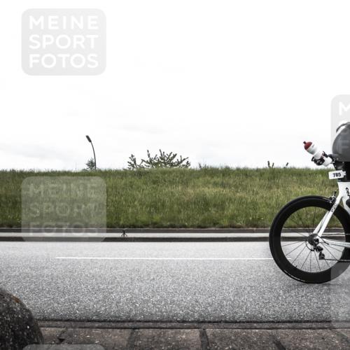 21.06.2026 - 29. Vierlanden-Triathlon H.Heesch http://msf.ph/oto/9900018 21.06.2026 11:56:33 Radfahren 644, 776, 785, 897 meine-sportfotos.de