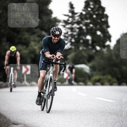 21.06.2026 - 29. Vierlanden-Triathlon H.Heesch http://msf.ph/oto/9900024 21.06.2026 10:08:30 Radfahren 67, 173, 358 meine-sportfotos.de