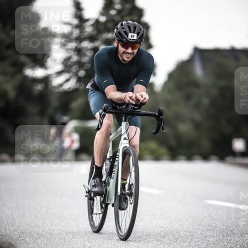 21.06.2026 - 29. Vierlanden-Triathlon H.Heesch http://msf.ph/oto/9900047 21.06.2026 10:08:31 Radfahren 67, 173, 358 meine-sportfotos.de
