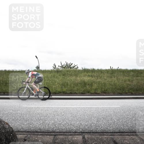 21.06.2026 - 29. Vierlanden-Triathlon H.Heesch http://msf.ph/oto/9900058 21.06.2026 11:57:27 Radfahren 780, 786 meine-sportfotos.de