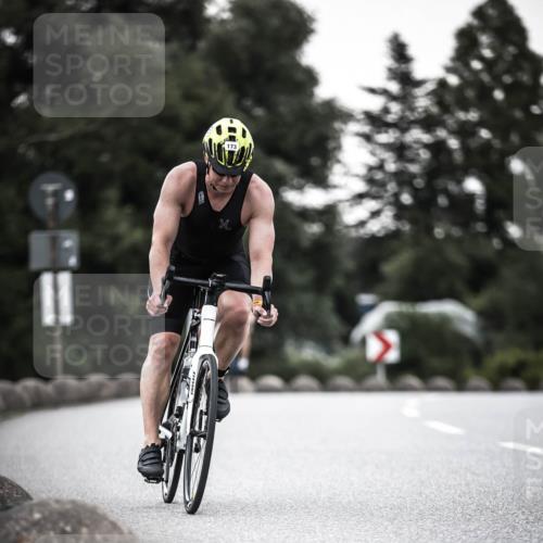 21.06.2026 - 29. Vierlanden-Triathlon H.Heesch http://msf.ph/oto/9900059 21.06.2026 10:08:32 Radfahren 67, 173, 358 meine-sportfotos.de