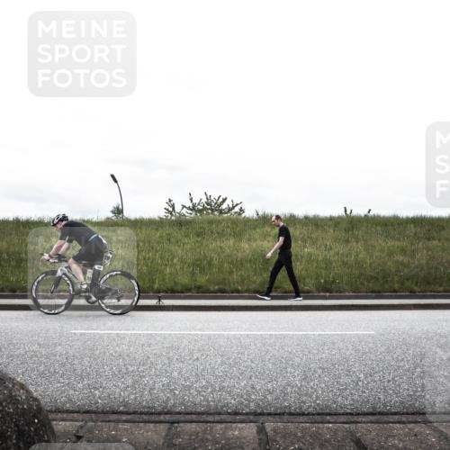 21.06.2026 - 29. Vierlanden-Triathlon H.Heesch http://msf.ph/oto/9900089 21.06.2026 11:58:31 Radfahren 790 meine-sportfotos.de