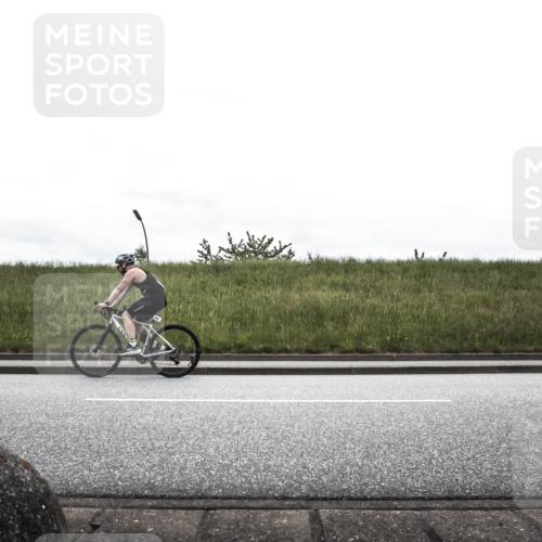 21.06.2026 - 29. Vierlanden-Triathlon H.Heesch http://msf.ph/oto/9900095 21.06.2026 11:58:50 Radfahren 224, 257, 653, 692, 902 meine-sportfotos.de