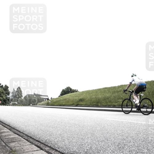 21.06.2026 - 29. Vierlanden-Triathlon H.Heesch http://msf.ph/oto/9900096 21.06.2026 12:43:42 Radfahren 873 meine-sportfotos.de