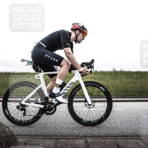 21.06.2026 - 29. Vierlanden-Triathlon H.Heesch http://msf.ph/oto/9900110 21.06.2026 11:59:06 Radfahren 683, 899 meine-sportfotos.de