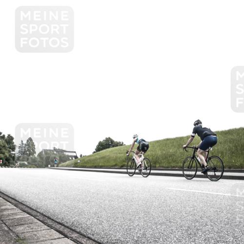 21.06.2026 - 29. Vierlanden-Triathlon H.Heesch http://msf.ph/oto/9900121 21.06.2026 12:45:50 Radfahren 856, 861, 874 meine-sportfotos.de