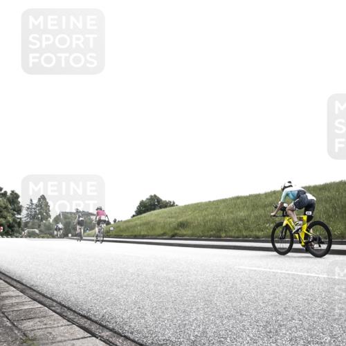 21.06.2026 - 29. Vierlanden-Triathlon H.Heesch http://msf.ph/oto/9900141 21.06.2026 12:45:55 Radfahren 748 meine-sportfotos.de