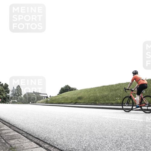 21.06.2026 - 29. Vierlanden-Triathlon H.Heesch http://msf.ph/oto/9900144 21.06.2026 12:46:04 Radfahren 842 meine-sportfotos.de