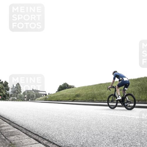 21.06.2026 - 29. Vierlanden-Triathlon H.Heesch http://msf.ph/oto/9900156 21.06.2026 12:46:55 Radfahren 894 meine-sportfotos.de