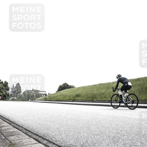 21.06.2026 - 29. Vierlanden-Triathlon H.Heesch http://msf.ph/oto/9900167 21.06.2026 12:48:00 Radfahren 847 meine-sportfotos.de