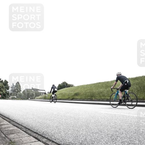 21.06.2026 - 29. Vierlanden-Triathlon H.Heesch http://msf.ph/oto/9900173 21.06.2026 12:48:00 Radfahren 847 meine-sportfotos.de