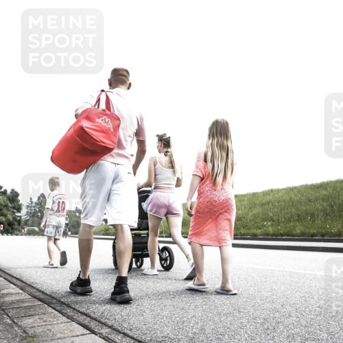 21.06.2026 - 29. Vierlanden-Triathlon H.Heesch http://msf.ph/oto/9900192 21.06.2026 12:48:06 Radfahren 895 meine-sportfotos.de