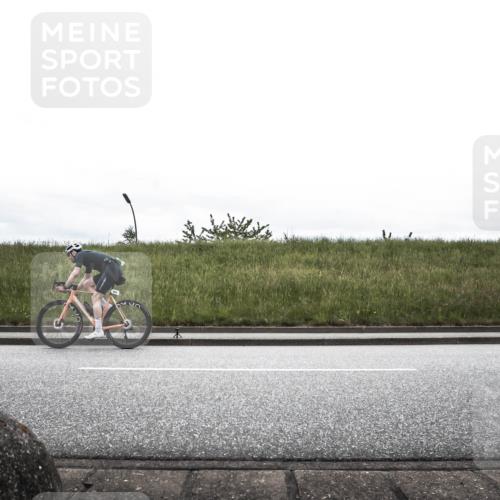21.06.2026 - 29. Vierlanden-Triathlon H.Heesch http://msf.ph/oto/9900197 21.06.2026 12:01:35 Radfahren 277, 665, 719 meine-sportfotos.de