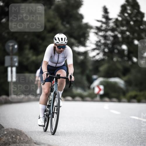 21.06.2026 - 29. Vierlanden-Triathlon H.Heesch http://msf.ph/oto/9900204 21.06.2026 10:08:47 Radfahren 30, 212, 269, 277 meine-sportfotos.de