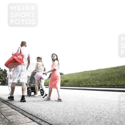 21.06.2026 - 29. Vierlanden-Triathlon H.Heesch http://msf.ph/oto/9900208 21.06.2026 12:48:07 Radfahren 895 meine-sportfotos.de