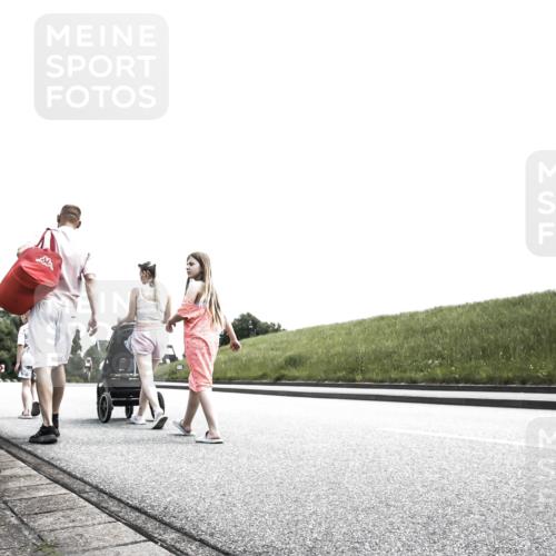 21.06.2026 - 29. Vierlanden-Triathlon H.Heesch http://msf.ph/oto/9900212 21.06.2026 12:48:07 Radfahren 895 meine-sportfotos.de